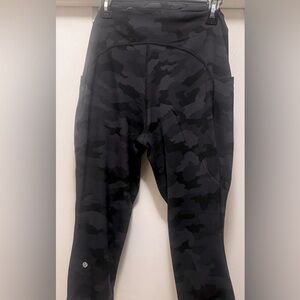 Lululemon Swift Speed High-Rise Crop 21’ Size 14